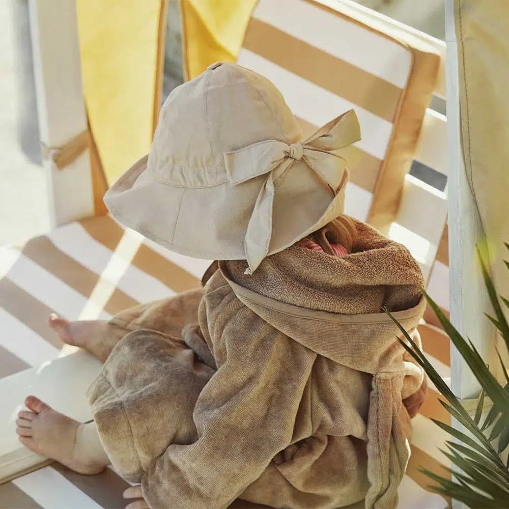 Elodie Sonnenhut mit Schleife beige