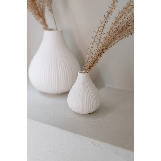 Vase JUNO weiß mit Rillen, verschiedene Größen