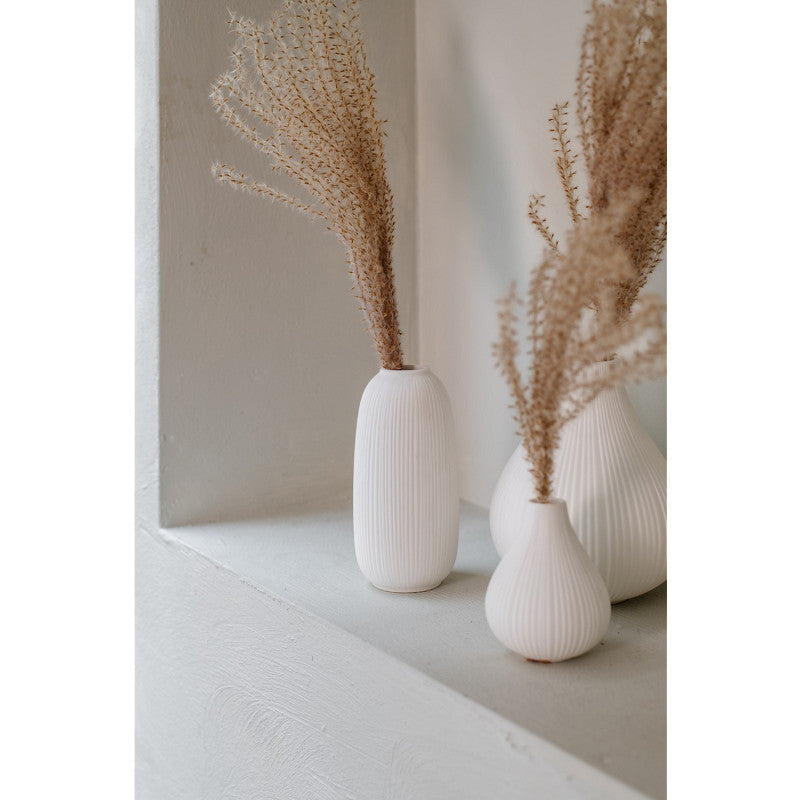 Vase JUNO matt weiß mit Rillen