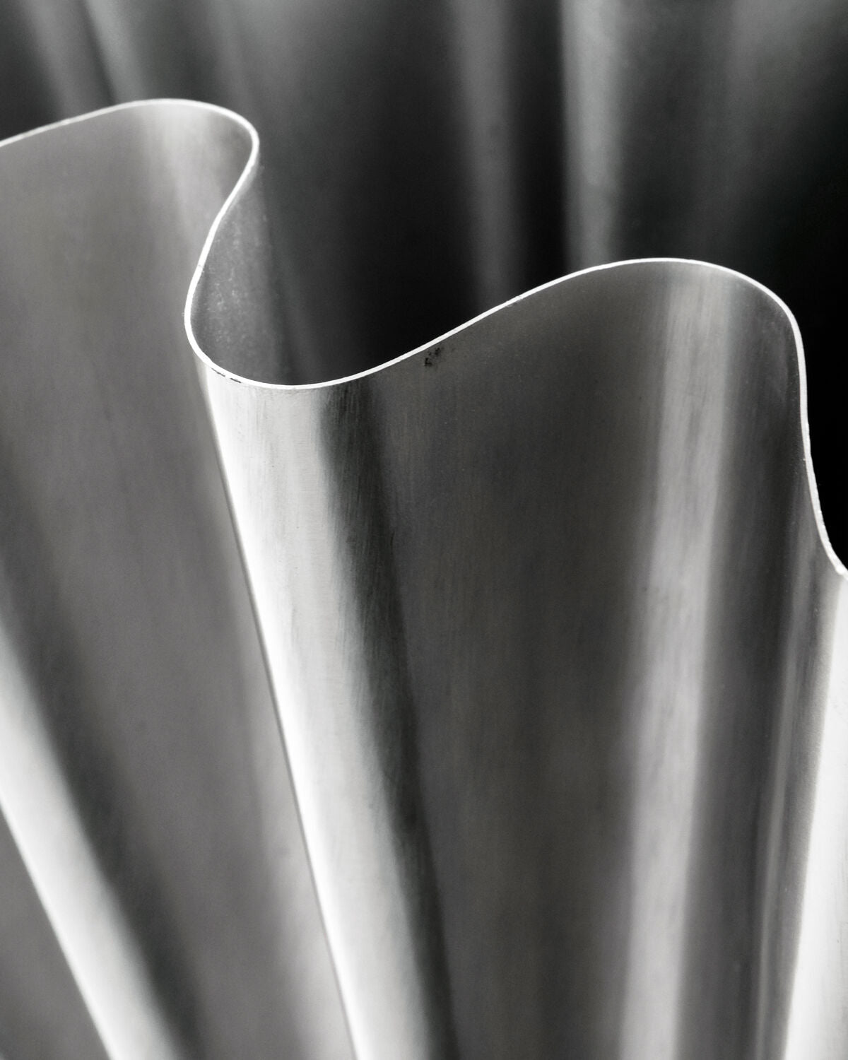 House Doctor Vase FLOOD antikes silber