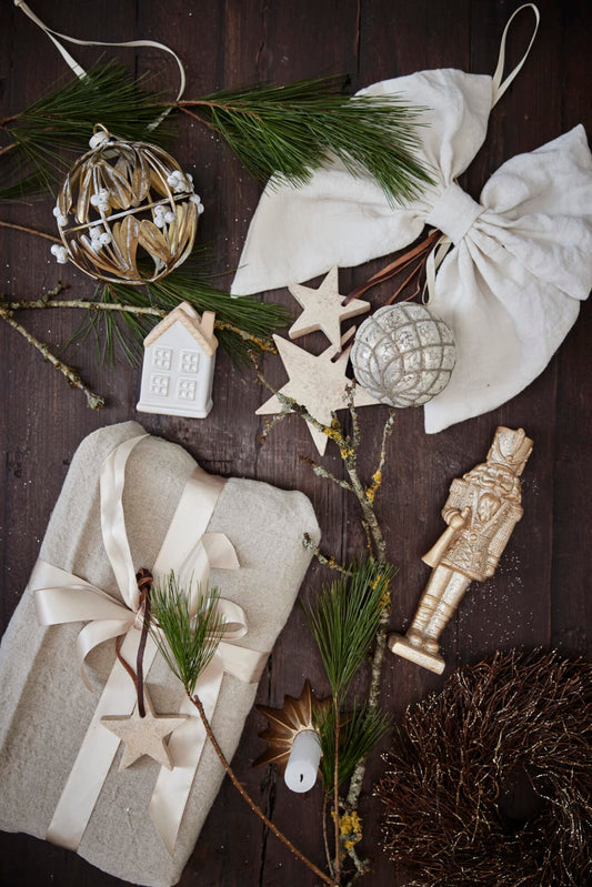 Lene Bjerre Metall Weihnachtskugel MISSIA gold Perlen