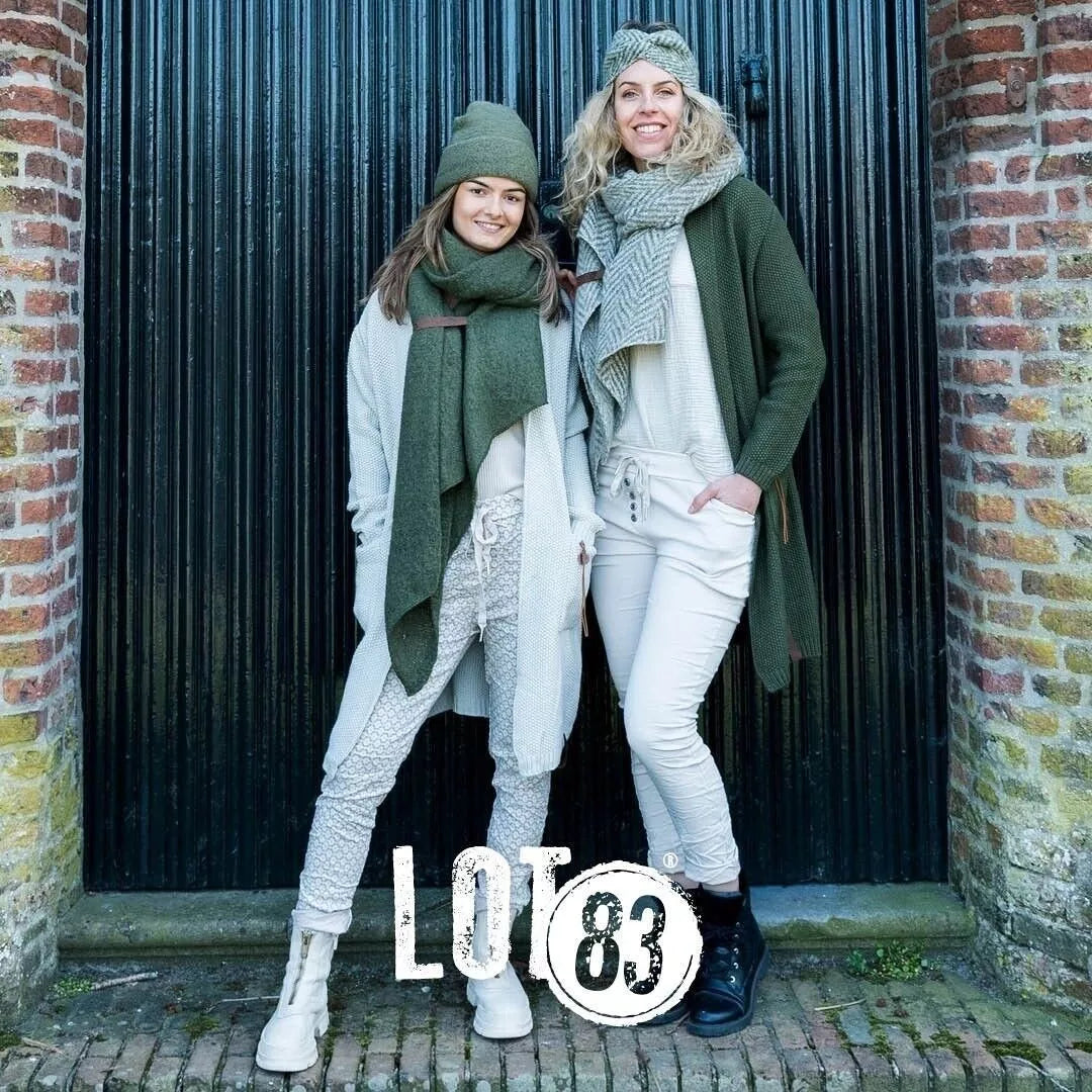 LOT83 Strickjacke, verschiedene Farben