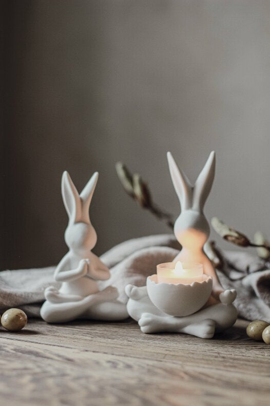 Majas Cottage Yoga Hase Teelichthalter