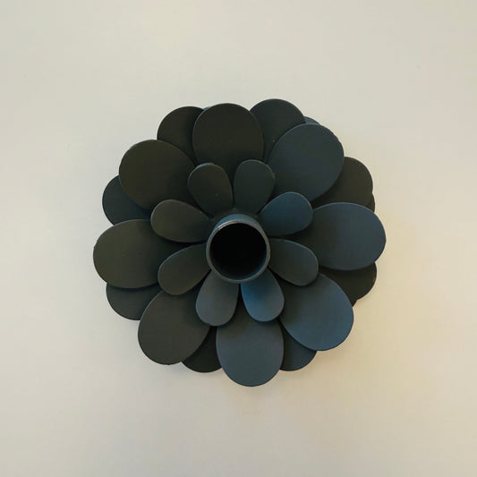 Madleys Kerzenhalter Blume grau für dünne Kerzen