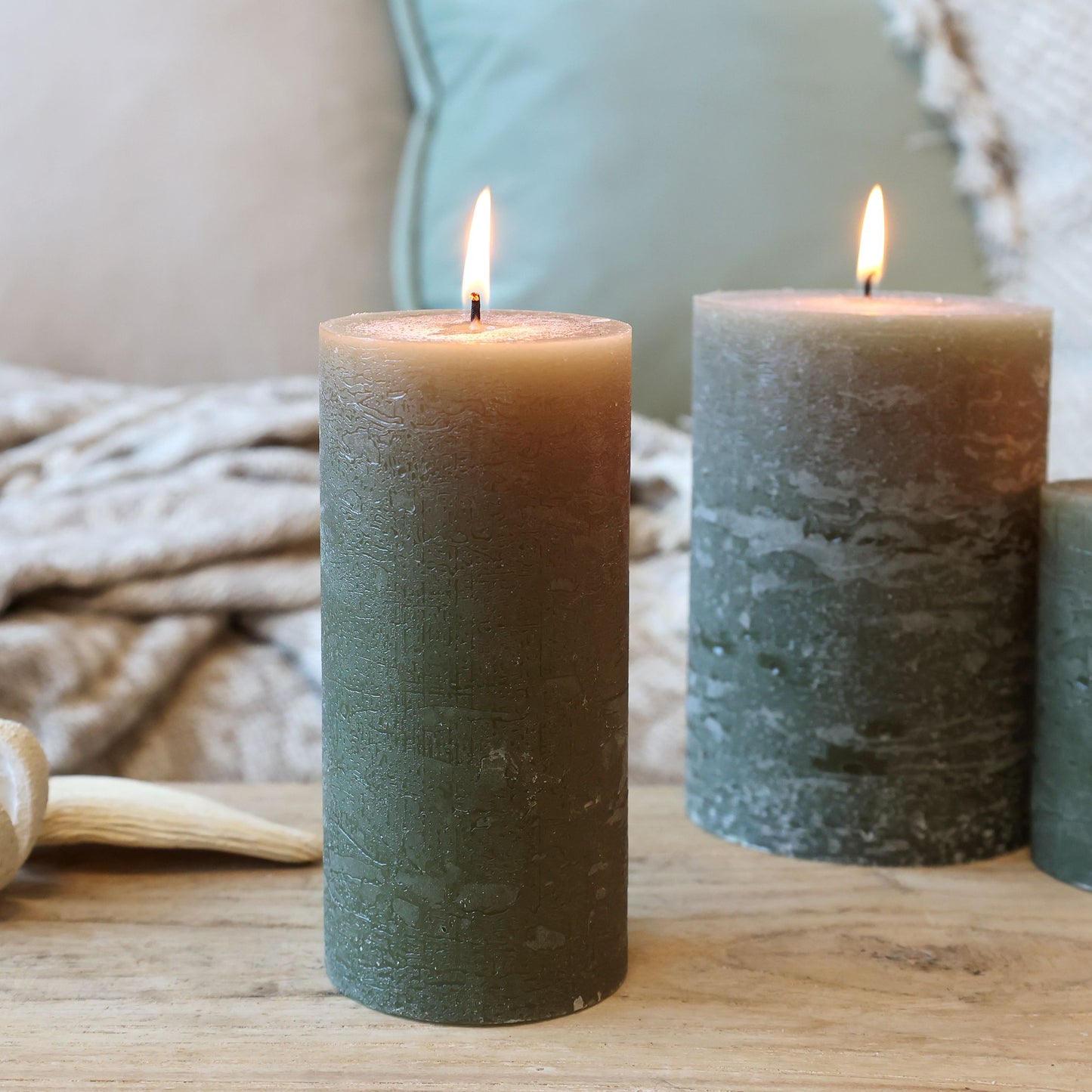 Chic Antique Stumpenkerze, verschiedene Farben und Größen