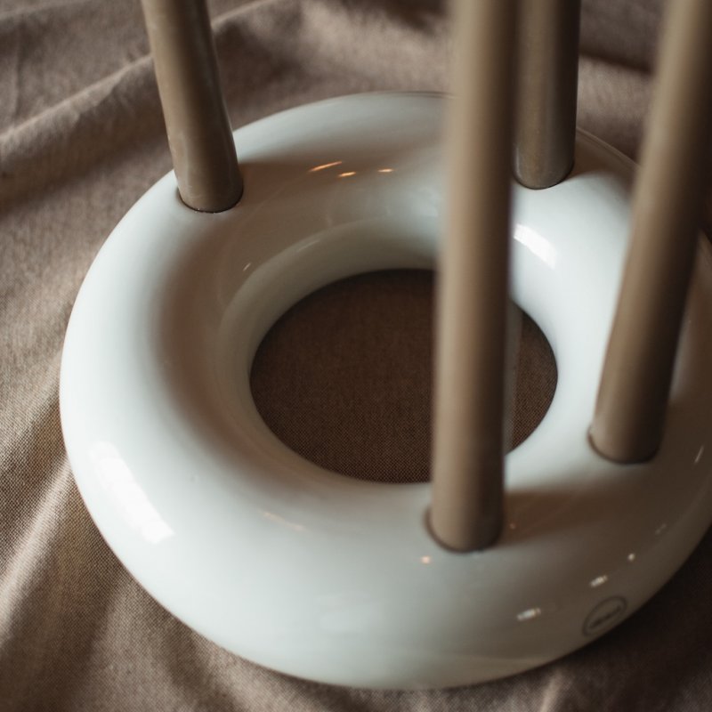 DBKD Kerzenhalter FLOAT Adventskranz shiny cream