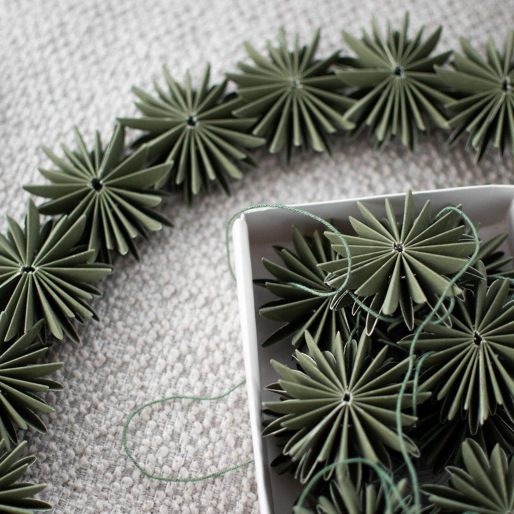 DBKD Girlande PAPERFLAKE grün Schneeflocken 300 cm