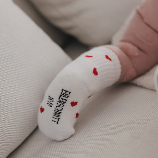 Eulenschnitt Baby Socken HERZEN ROT allover