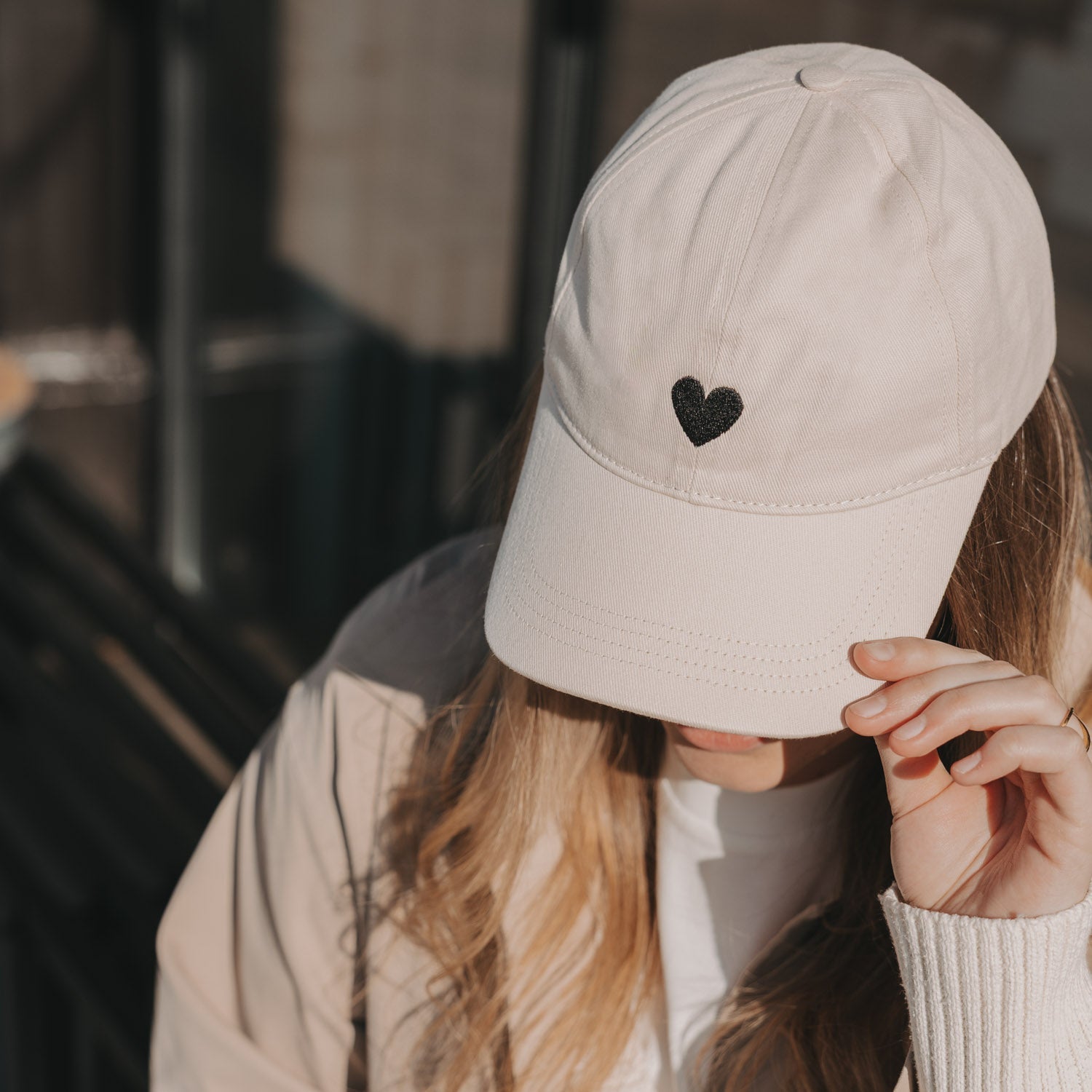Eulenschnitt Cap HERZ beige