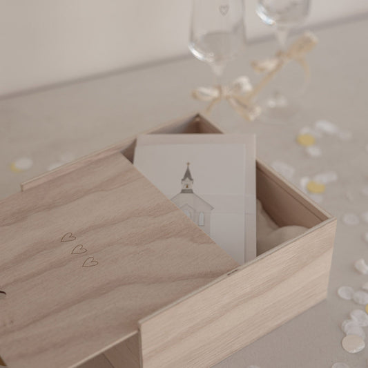 Eulenschnitt Erinnerungsbox Geschenkbox HERZEN Holz