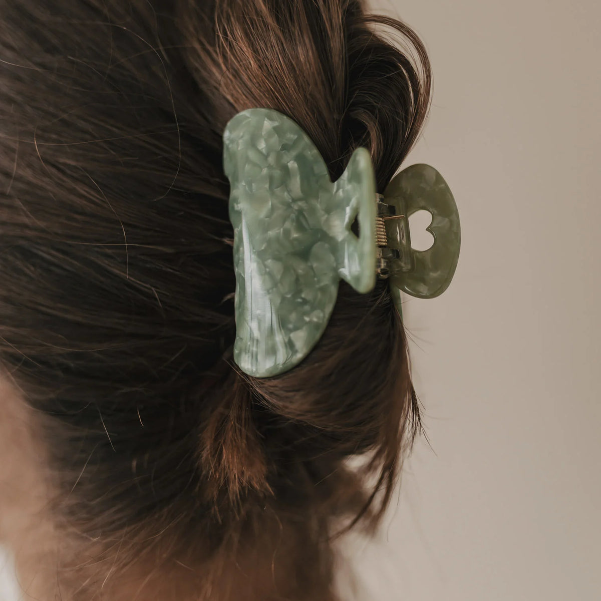 Eulenschnitt Haarklammer groß HERZ Jade grün
