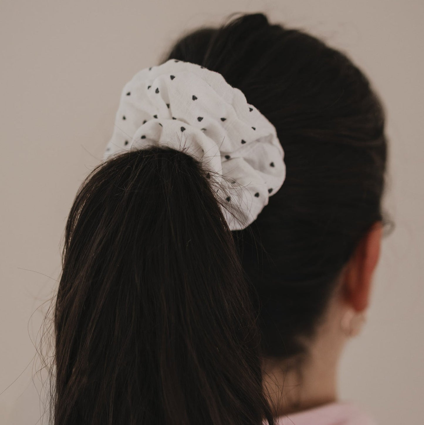 Eulenschnitt Scrunchies Set HERZEN weiß