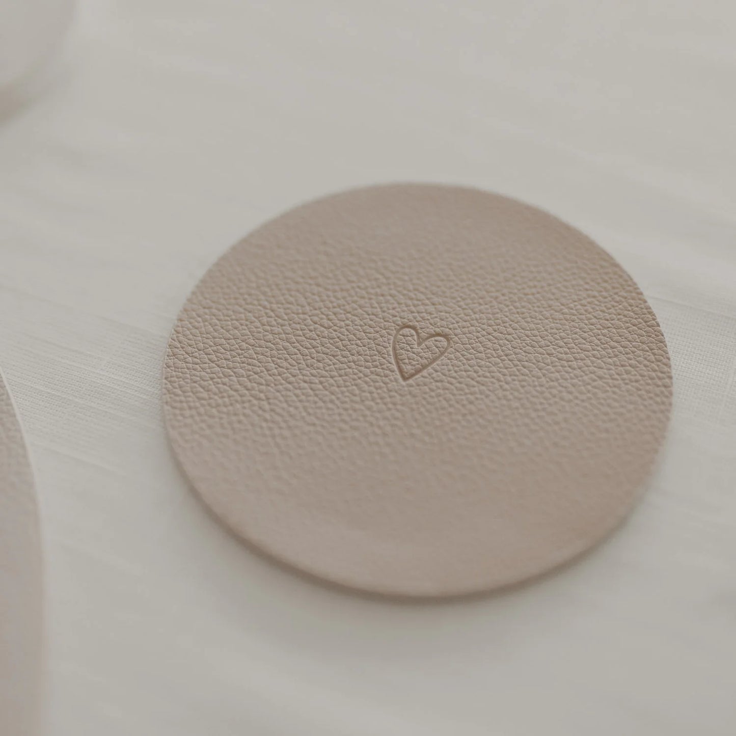 Eulenschnitt wendbare Untersetzer für Gläser HERZ creme, 2er Set