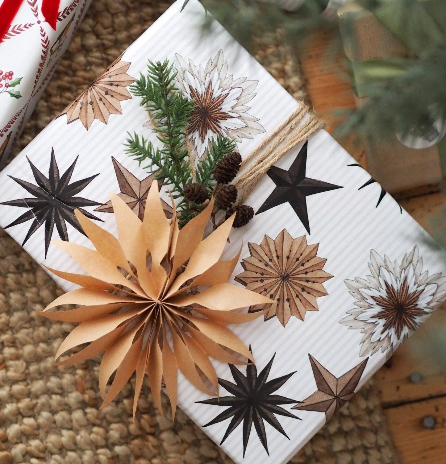 Frollein Lücke Geschenkpapierbogen PAPIERSTERNE