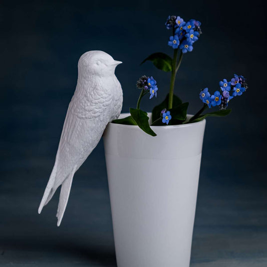 Klatt objects Vogel Schwalbe Kantenhocker Porzellan
