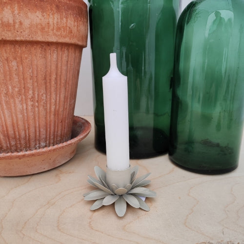 Madleys Kerzenhalter Blume für dünne Kerze creme