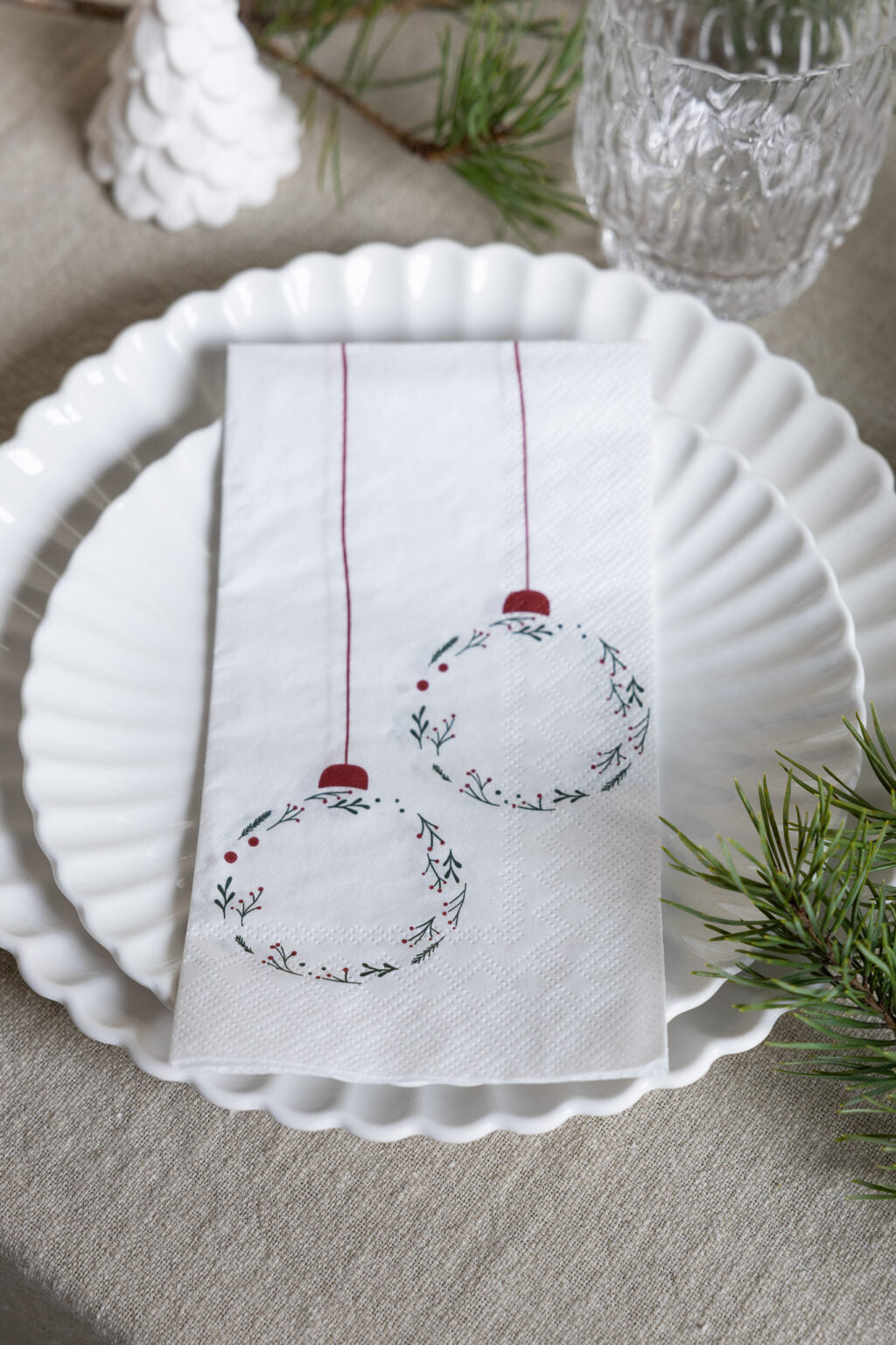 Storefactory Serviette JULKULA Weihnachtskugeln